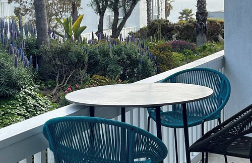 South Redondo Condo | Lovely 1-bedroom condo in Redondo Beach with fitness room, WiFi