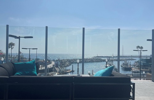 South Redondo Condo | Lovely 1-bedroom condo in Redondo Beach with fitness room, WiFi