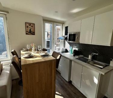 Patershol Apartment | Lovely 1BR & 1LR Apt for 4P, Only 15 Min Walk to City Center