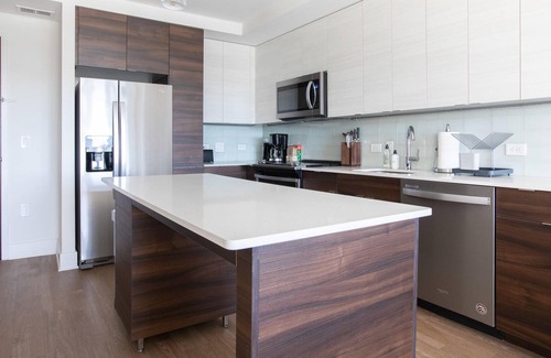 Pentagon City Apartment | Lovely 1BR in Arlington, Pool + Pet-Friendly