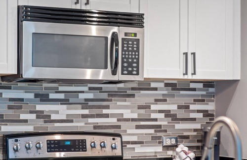 South Eola Condo | Lovely 2/2 Apartment in Downtown Orlando with parking