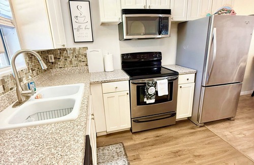 St. Nicholas Condo | Lovely 2/2 condo, peaceful Creek view!