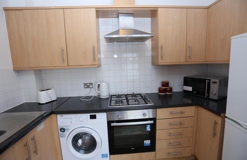 Greenwich Apartment | Lovely 2 bed 2 toilet Hill House river view apartment