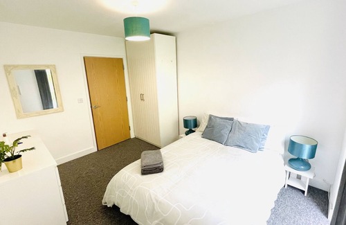 Bromley South Apartment | Lovely 2 bed Flat With Balcony 15 min From Central