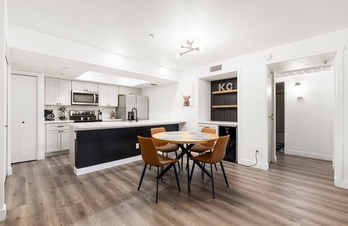 South Scottsdale Condo | Lovely 2-bedroom, 2 bath condo in brilliant Old Town Scottsdale