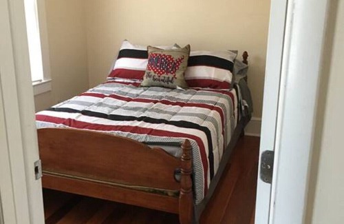 Niskayuna Apartment | Lovely 2 bedroom apartment with free parking