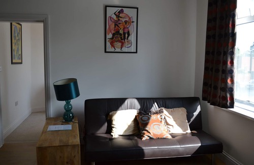Hanwell Apartment | Lovely 2 bedroom apartment in Ealing (West London)
