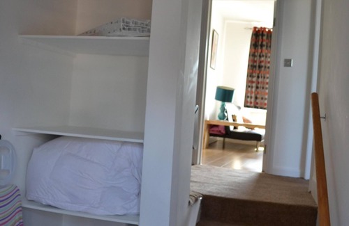 Hanwell Apartment | Lovely 2 bedroom apartment in Ealing (West London)