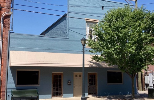 Wabash Apartment | Lovely 2-bedroom apartment in downtown Wabash