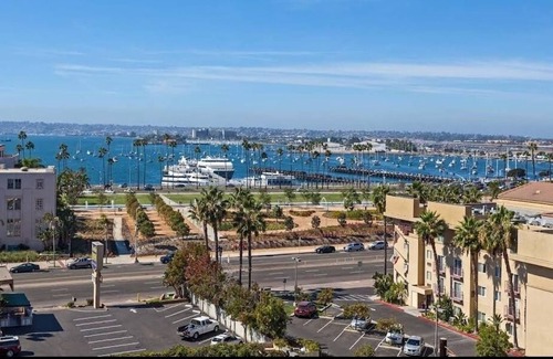 Little Italy Apartment | Lovely 2 Bedroom condo with Ocean View and a Pool