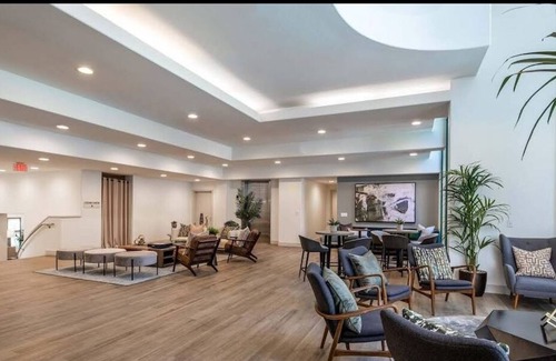 Little Italy Apartment | Lovely 2 Bedroom condo with Ocean View and a Pool