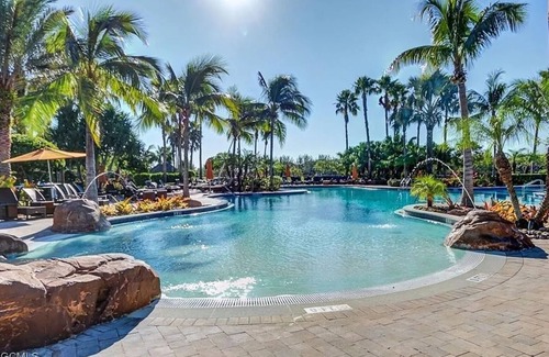 Biggar Condo | Lovely 2-bedroom condo plus loft at Paseo in Ft Myers with AC and outdoor patio.