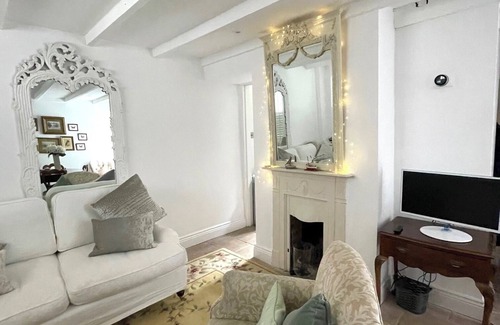 Hastings Cottage | Lovely 2-bedroom cottage in Hastings for a charming getaway