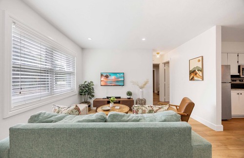 Central Naples House | Lovely 2-bedroom house with AC in Naples