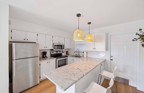 Central Naples House | Lovely 2-bedroom house with AC in Naples