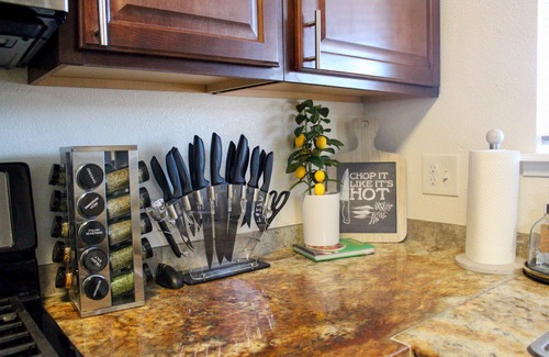 Fresno Apartment | Lovely 2-Bedroom Rental Unit With Indoor Fireplace