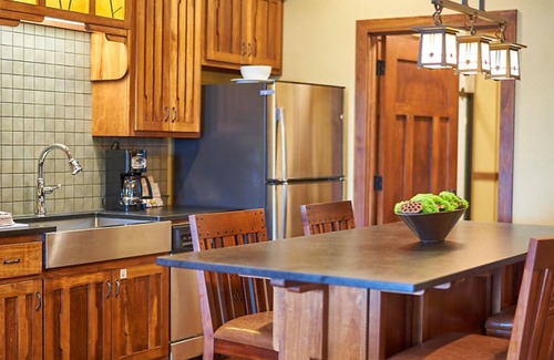 Ridgedale Villa | Lovely 2-bedroom villa on beautiful Table Rock Lake at The Cliffs at Long Creek