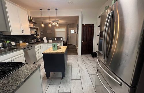 East Side Pioneers House | Lovely 2 BR 2BA, Close to Mayo and trails
