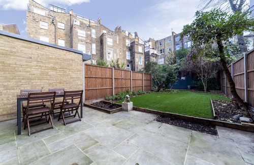 Colville Apartment | Lovely 2 BR Notting Hill Flat W/garden