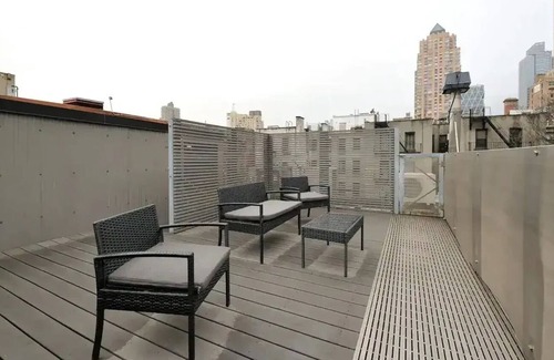 Midtown South Apartment | Lovely 2BR! Hell Kitchen!