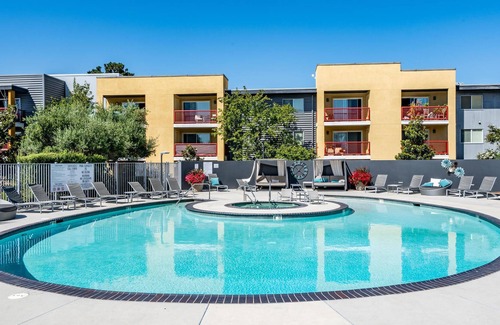 East San Mateo Apartment | Lovely 2BR in San Mateo, Pool + Pet-Friendly