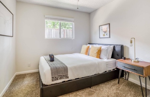 Walnut Creek Apartment | Lovely 2BR in Walnut Creek, Patio + Pet Friendly
