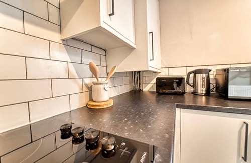 Wolverhampton House | Lovely 3 Bed Home in Wolverhampton