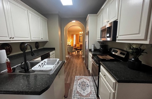 Lake Park House | Lovely 3 bedroom, 2 Bath Home in Lake Park near I-75!