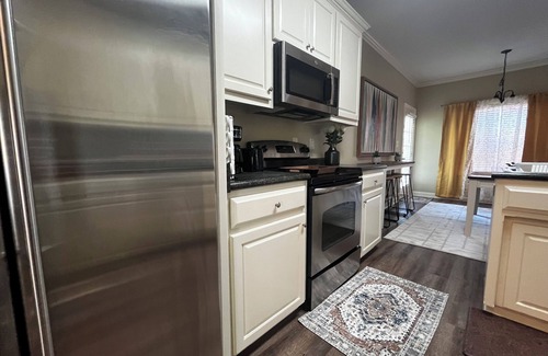 Lake Park House | Lovely 3 bedroom, 2 Bath Home in Lake Park near I-75!