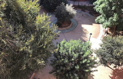 Aiora Apartment | Lovely 3-Bedroom Apartment 15 Minutes from Beach