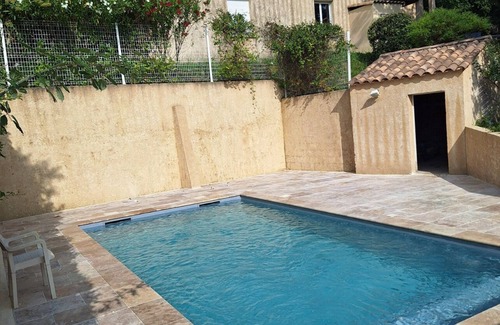 Salavas Apartment | Lovely 3-bedroom apartment for 1 to 6 people 500 m from the river and 1 km from Vallon pont d'arc
