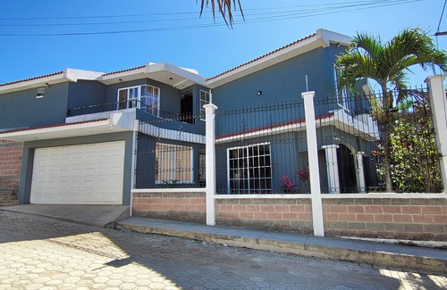 Esquipulas House | Lovely 3-bedroom house in Esquipulas with AC, WiFi. Enjoy your stay