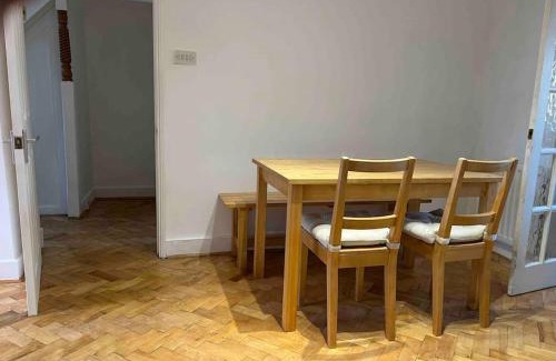 Woodside House | Lovely 3 Bedroom House South Norwood London