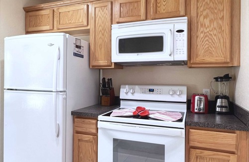 Silver Creek House | Lovely 3-Bedroom Pool Villa-1445SCD