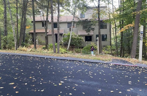 Torrington Condo | Lovely 3 Bedroom Townhouse , perfect for skiing