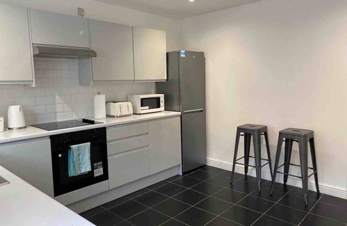 Anfield House | Lovely 3-bedroom townhome in Liverpool