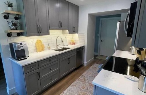 Harbor Springs Condo | Lovely 3-Bedroom Condo Northern MI- Pool & PickleballnSleeps 6, 4 beds 2.5 Baths