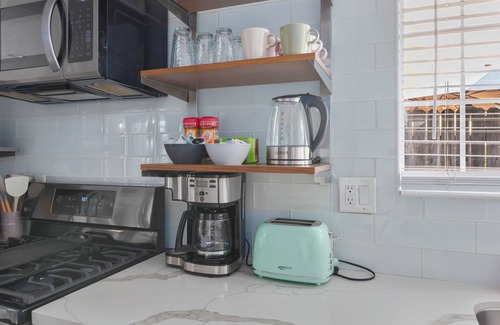 Alkali Flat House | Lovely 3BD/2B Minutes To Downtown Sac!