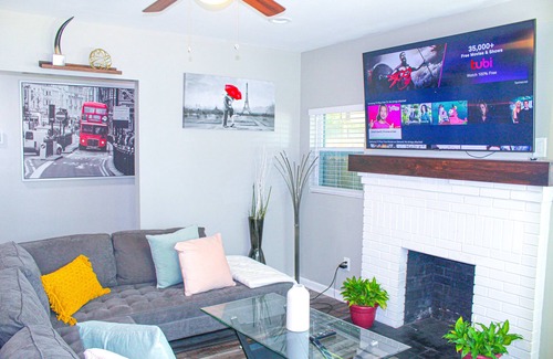 East Point House | Lovely 3BR 3BA Home minutes from Airport/Downtown Atlanta