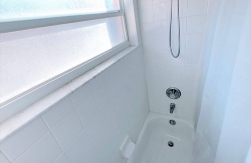 Windsor Palms House | Lovely 4-bedroom house with pool and hot tub near Disney