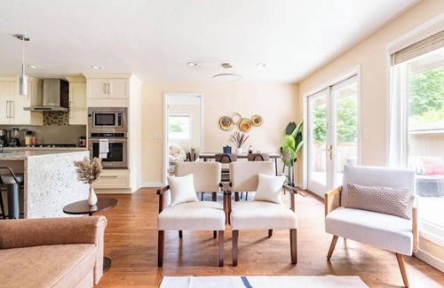 Grass Lawn House | Lovely 4-bedroom house in Redmond