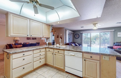 Sun City House | Lovely 55+ home with open floor plan and outdoor patio space