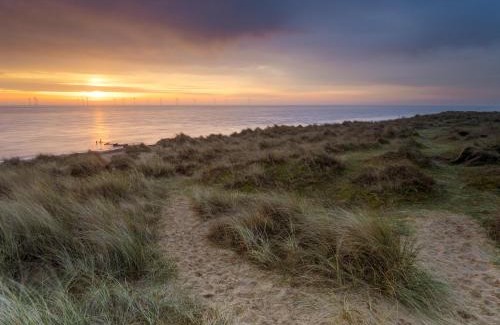 Caister-on-Sea Other | Lovely 8 Berth Caravan With Large Decking Area In Caister, Norfolk Ref 65055Eb