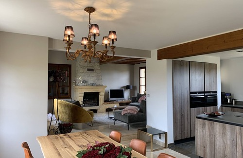 Alles-sur-Dordogne House | Lovely 8 Persons House in Alles-sur-Dordogne