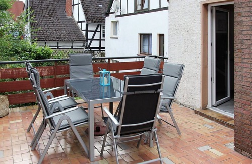Schwalenberg Apartment | Lovely apartment for 10 guests with WIFI, TV, terrace and pets allowed
