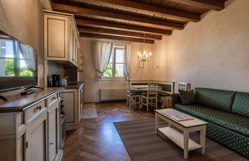 Strassoldo Apartment | Lovely apartment for 6 people with WIFI, A/C and TV