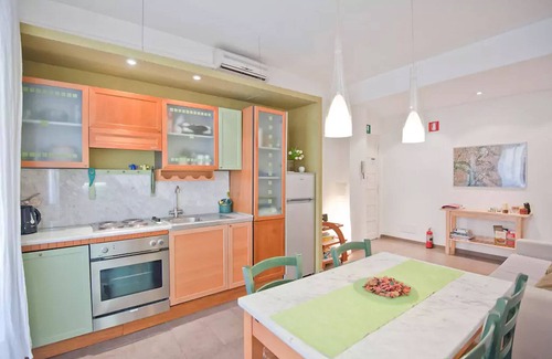 San Giovanni Apartment | Lovely and Cheap Flat in the Central Area Appio -San Giovanni