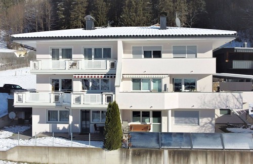 Ramsau im Zillertal Apartment | Lovely apartment for 6 people with WIFI, TV and terrace