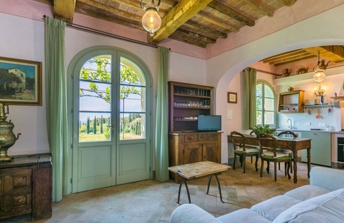 Castiglioncello Apartment | Lovely apartment for 4 guests with WIFI, pool, A/C, TV, patio and pets allowed