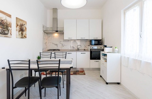 Villanova d'Albenga Apartment | Lovely apartment for 4 people with WIFI, A/C, TV, balcony and panoramic view